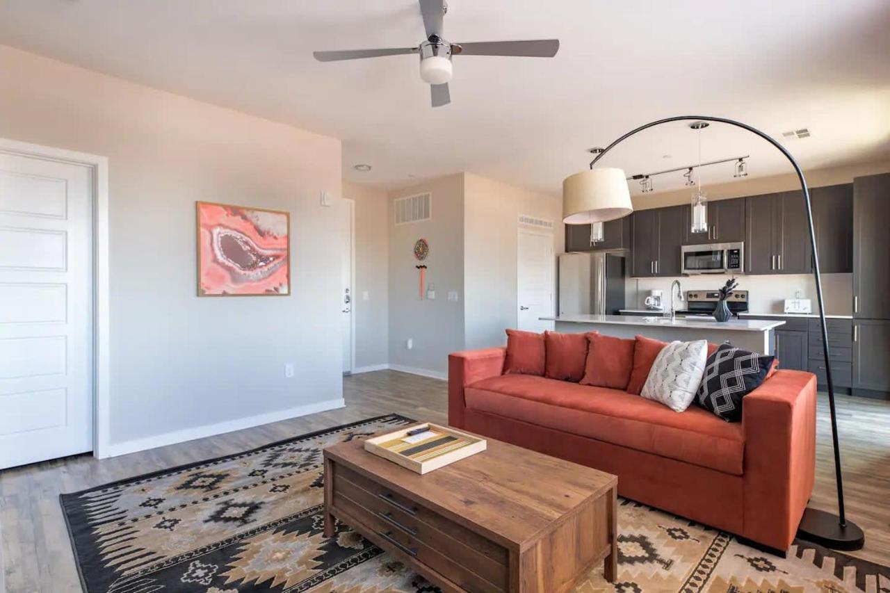 Modern Cozysuites - Paradise Under The Palm Trees! Phoenix Exterior photo