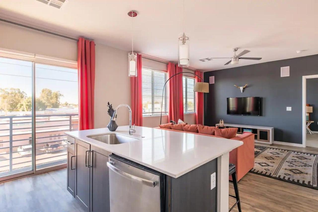 Modern Cozysuites - Paradise Under The Palm Trees! Phoenix Exterior photo